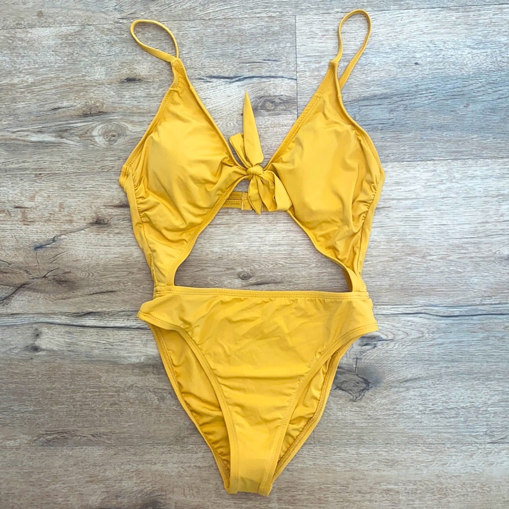 Dippin Daisys yellow one piece